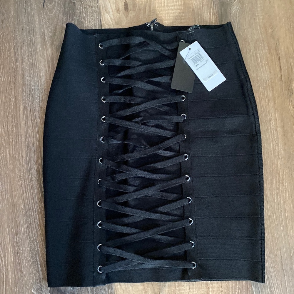Guess bandage skirt